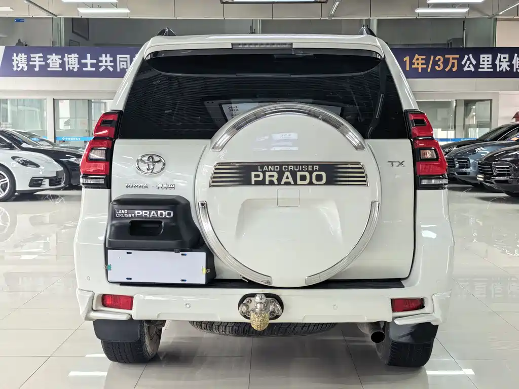 TOYOTA PRADO