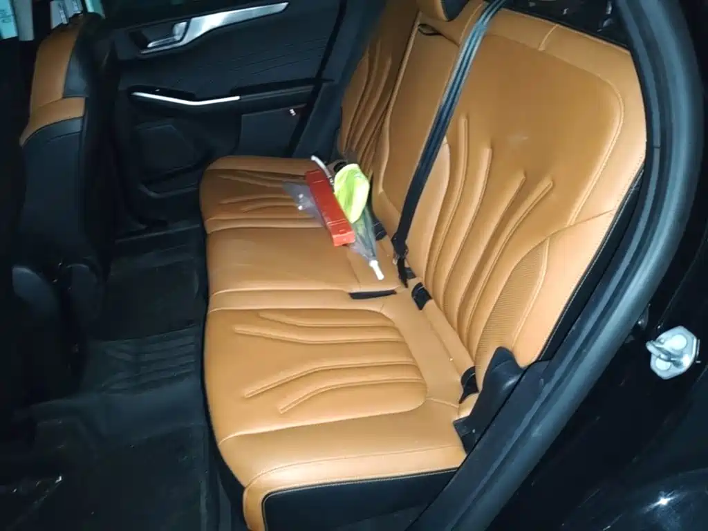 Ford Escape — миниатюра 17
