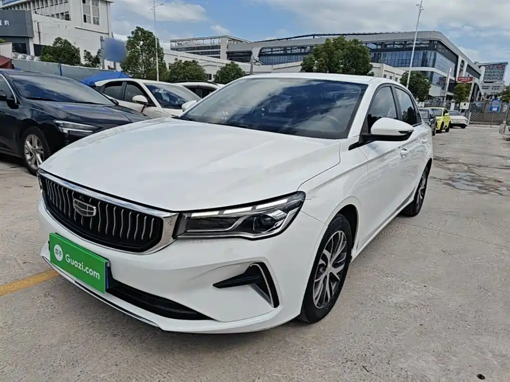 Geely Emgrand 2023