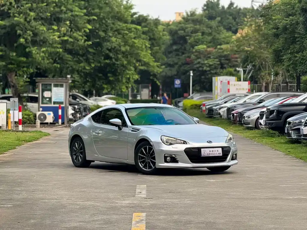 Subaru BRZ — миниатюра 3
