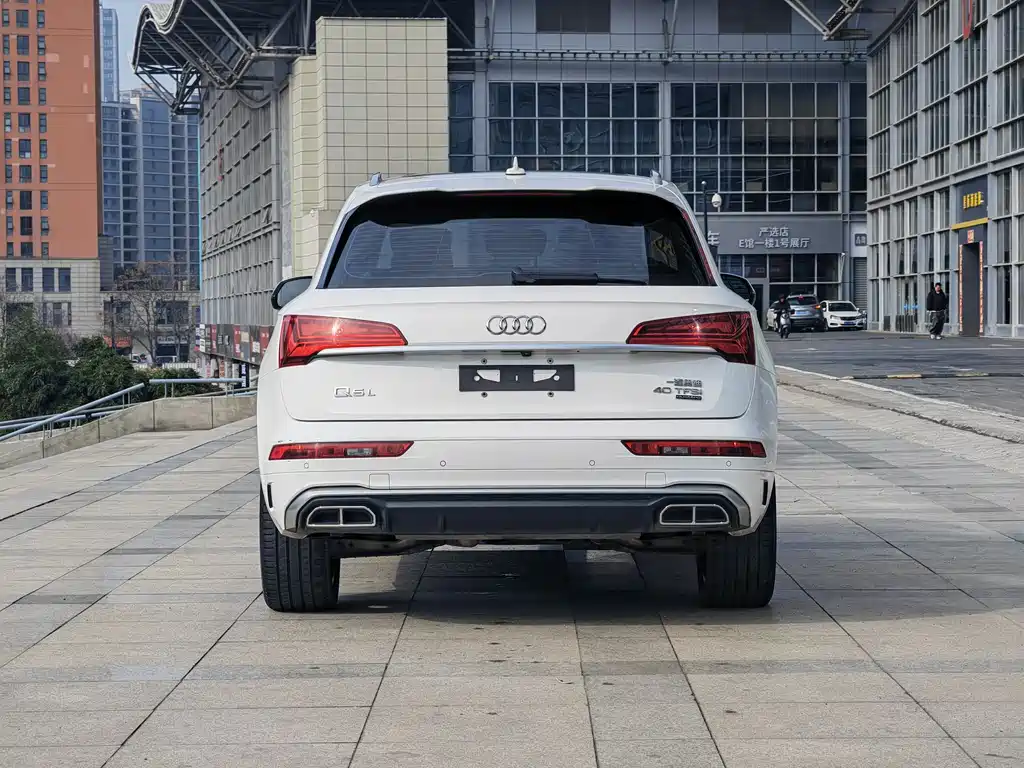 Audi Q5L 2022 40T Luxury