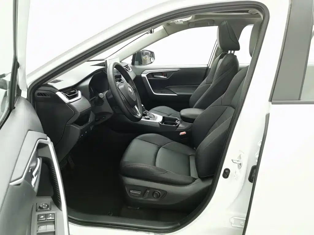 Toyota Wildlander New Energy — миниатюра 10