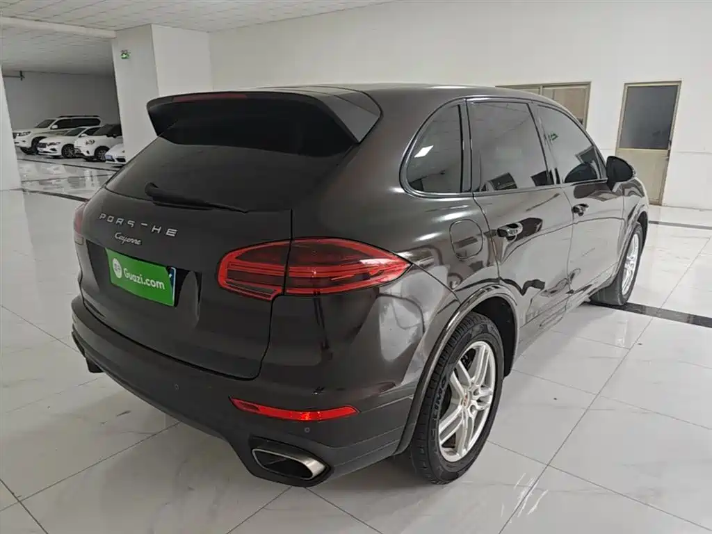 Porsche Cayenne 2016 Cayenne Platinum Edition 3.0T