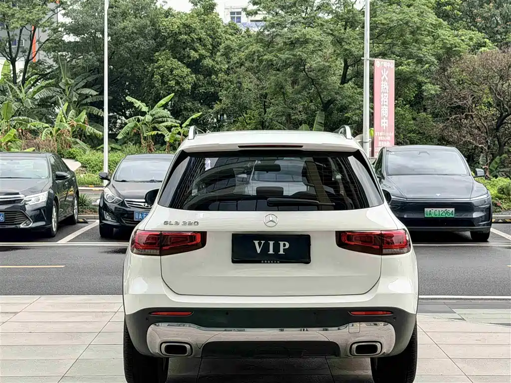 Mercedes-Benz GLB 2023 GLB 220