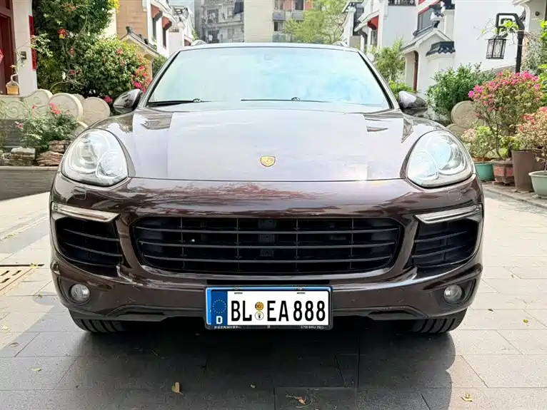 Porsche Cayenne Hybrid 2016