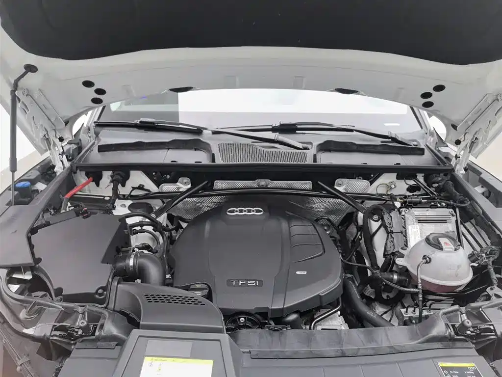 Audi Q5L 2018 40 TFSI Fashion V