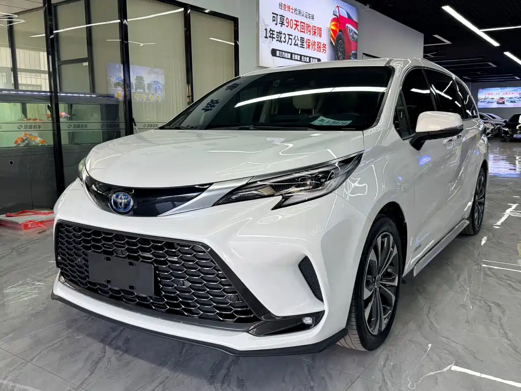 Toyota Granvia 2024