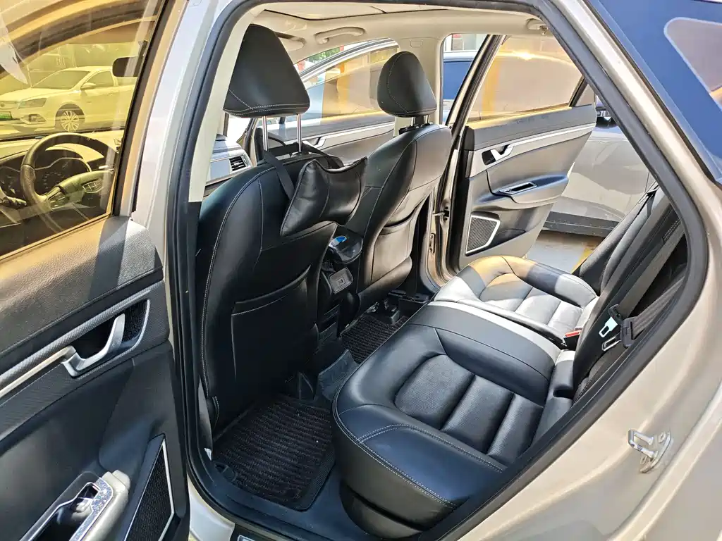 Geely Emgrand GS GS 2016 Sport 1.8L AT