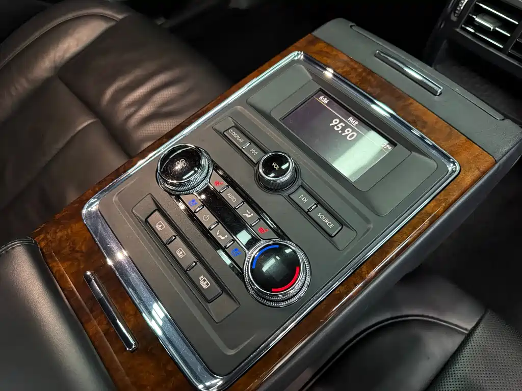 Lincoln Continental — миниатюра 17