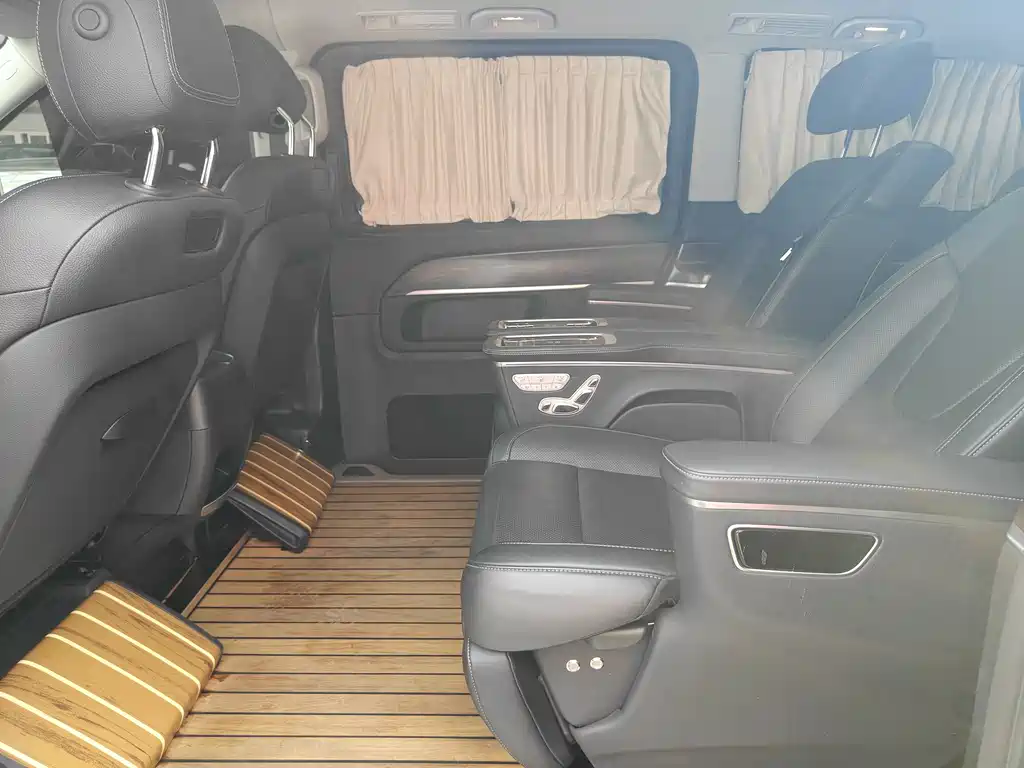 MERCEDES-BENZ V CLASS