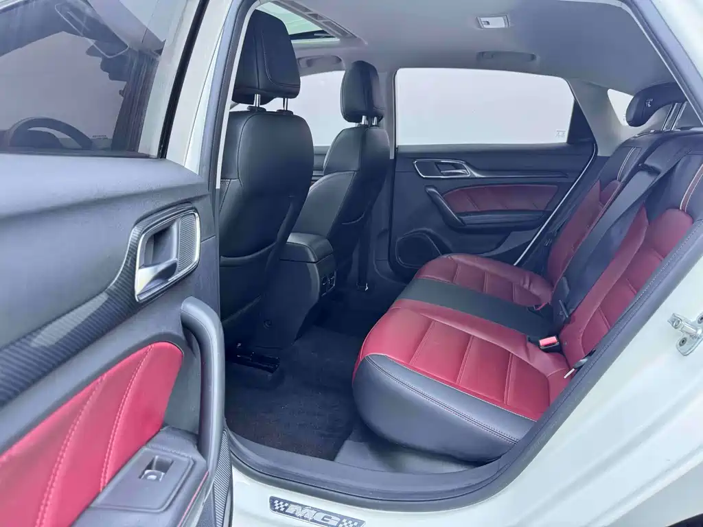 MG 6 2017 20T AT Trophy Premium V