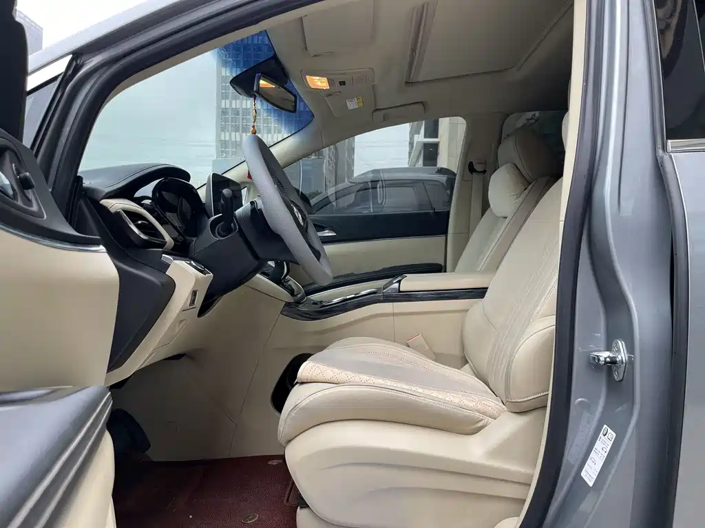Buick GL8 2023 652T Luxury