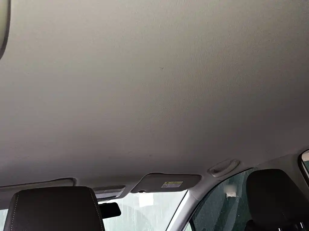 Wuling Jiachen — миниатюра 9
