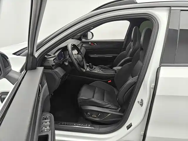 Lynk & Co 01 EM-P — миниатюра 15