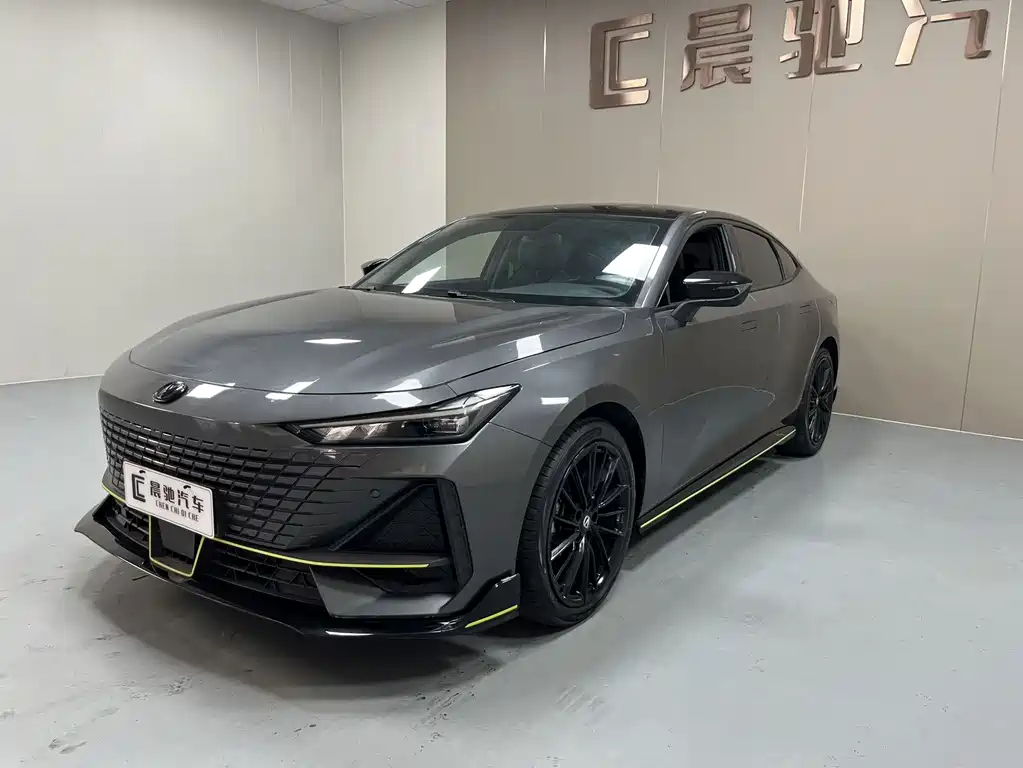 2023 Changan UNI-V - zdjęcie 1 z 18
