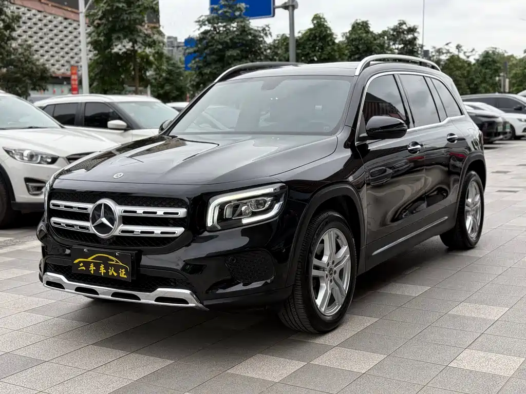 Mercedes-Benz GLB 2021