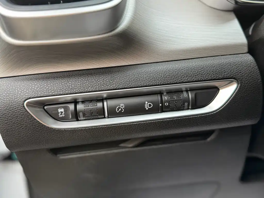 GEELY AUTOMOBILE BINYUE