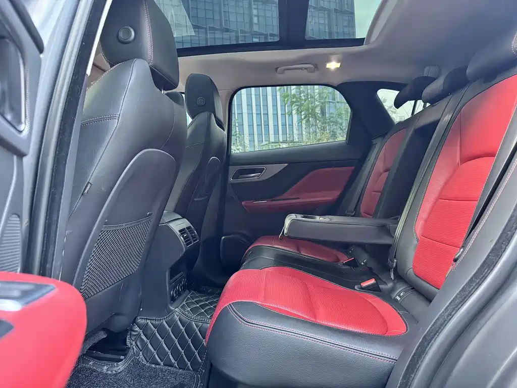 Jaguar F-PACE — миниатюра 6