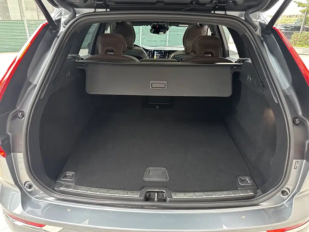 Volvo XC60 2021 T5 Luxury