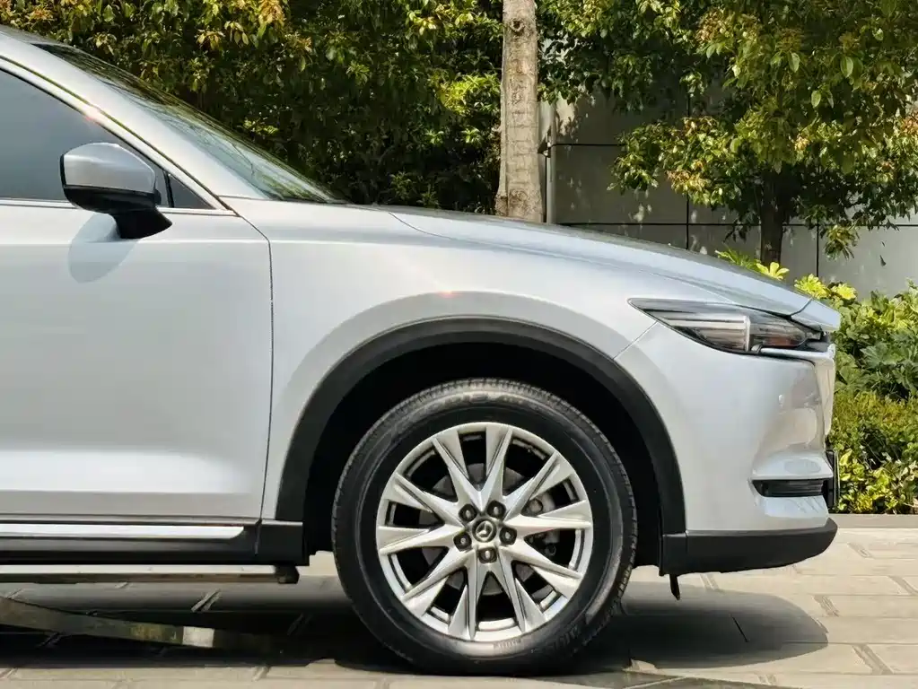 MAZDA CX 8