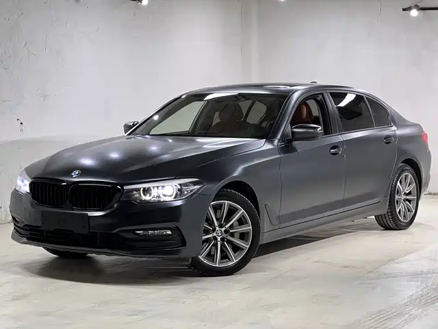 BMW  5 SERIES 2018