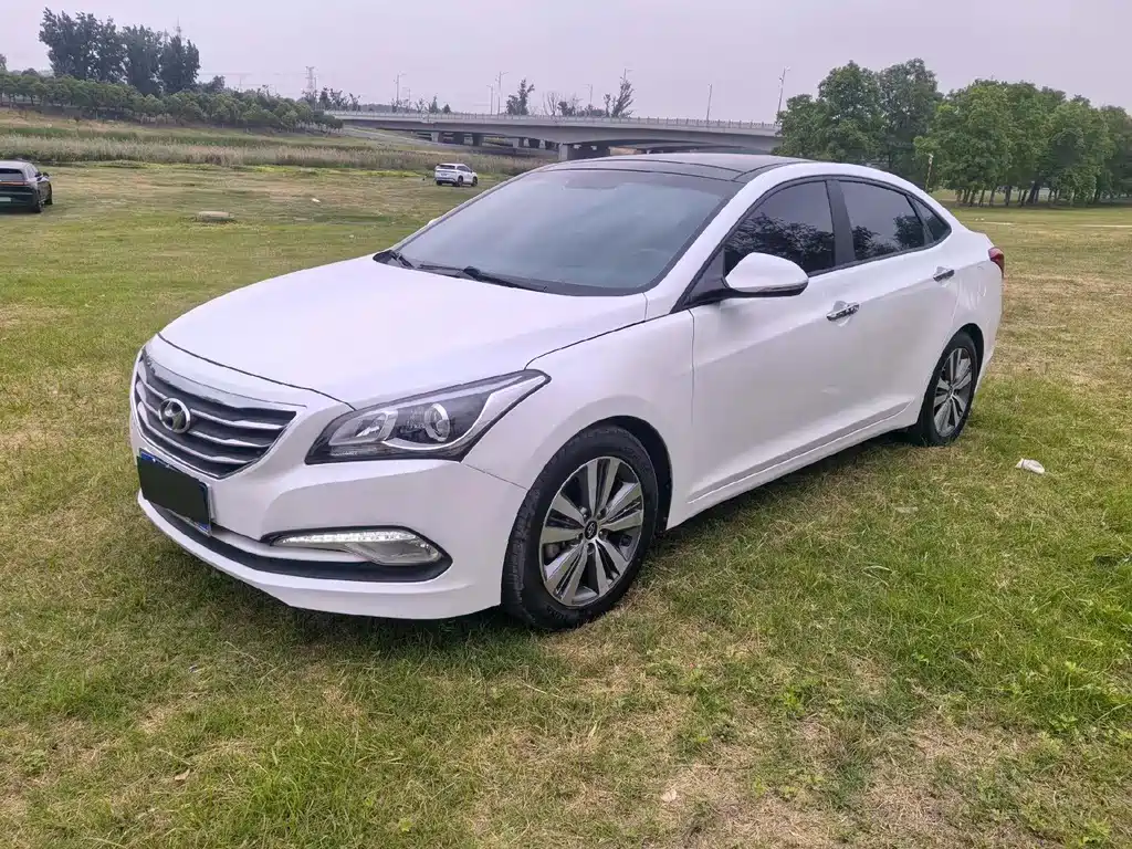 Hyundai Mistra 2015