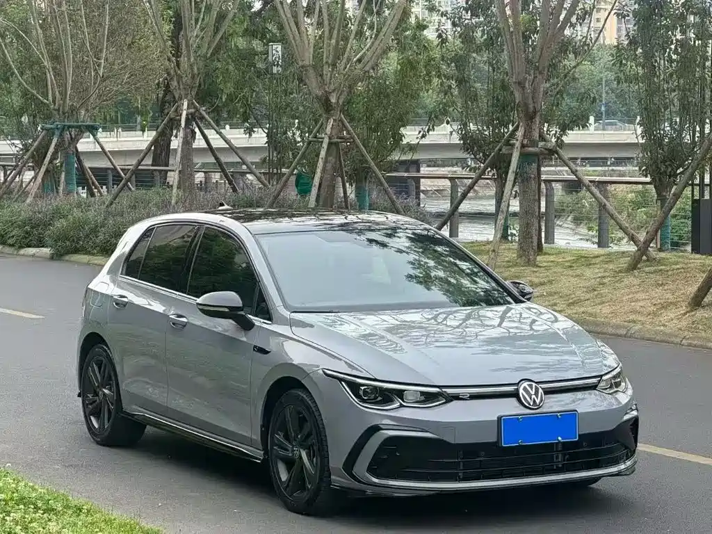 Volkswagen Golf 2022