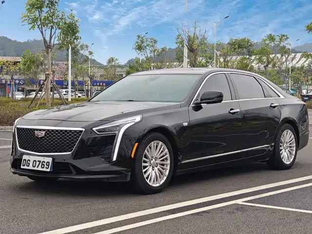 CADILLAC CT6