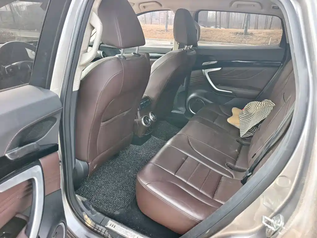 WEI PAI WEI BRAND VV7