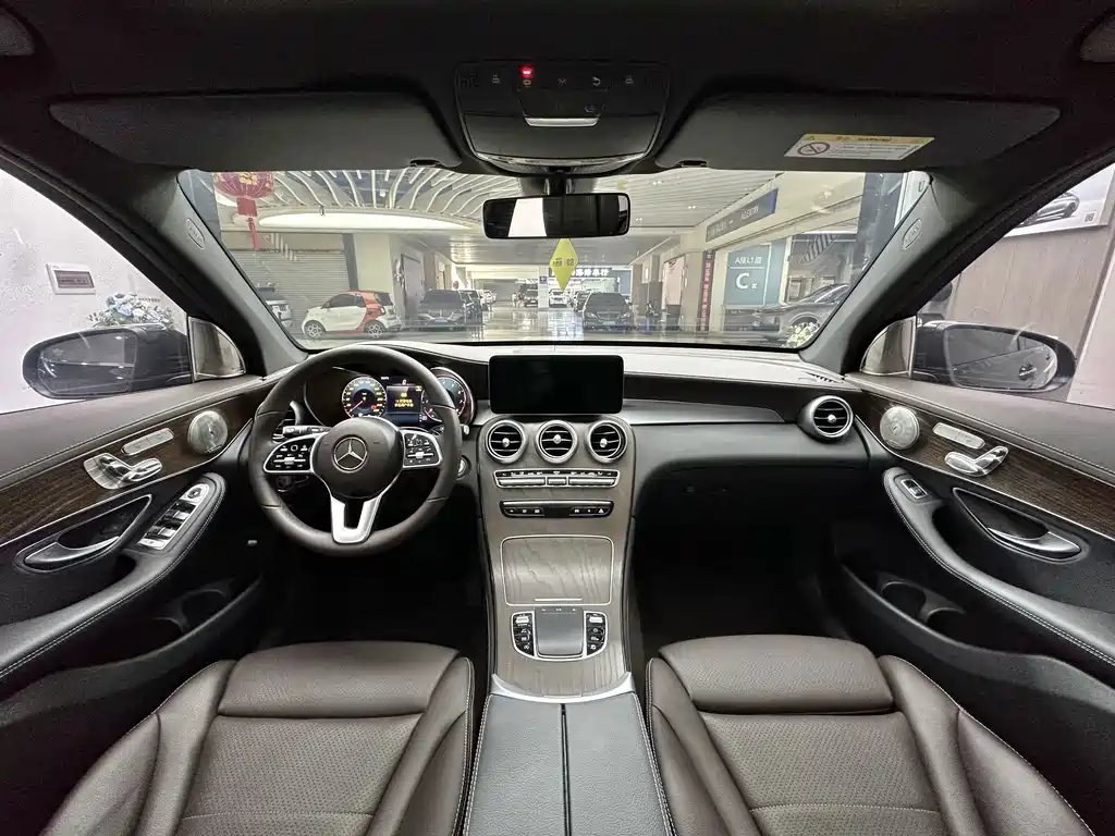 Mercedes-Benz GLC — миниатюра 9