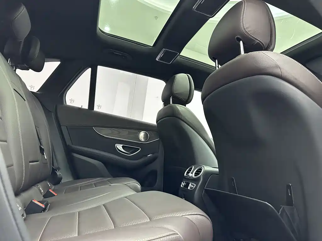 Mercedes-Benz GLC — миниатюра 13
