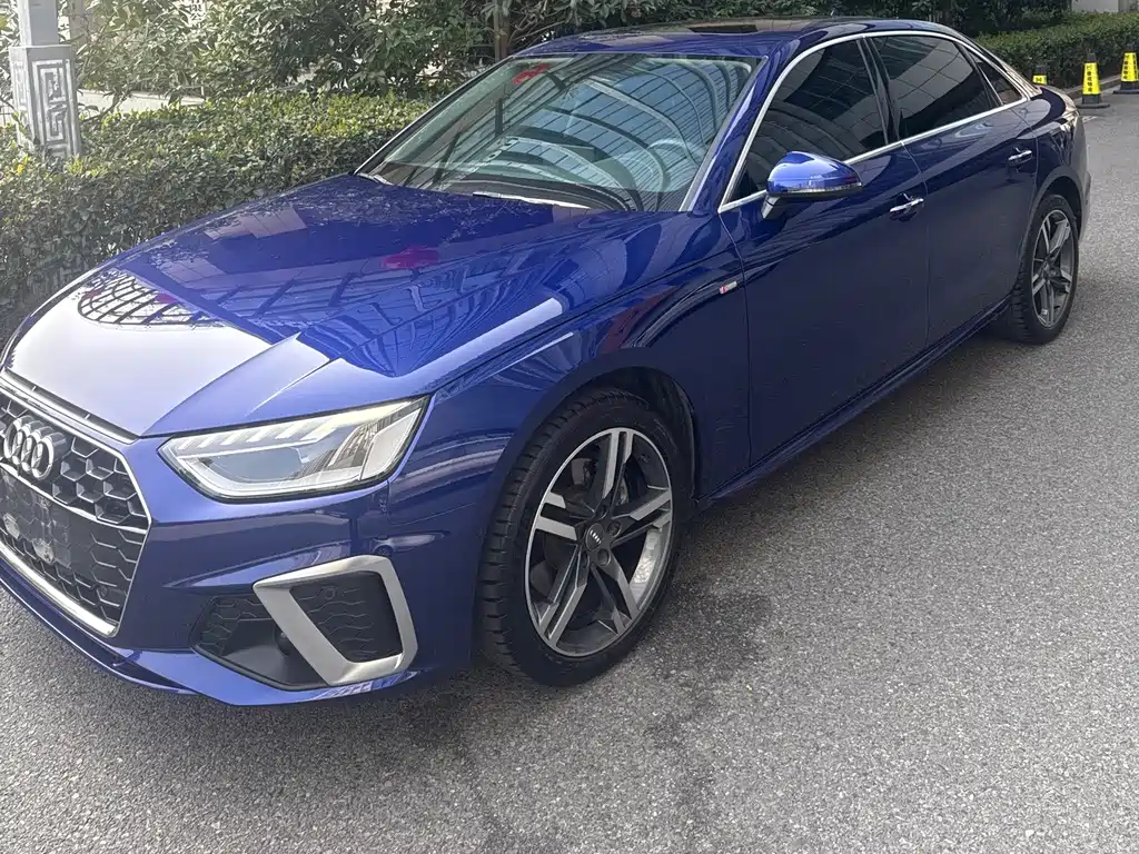 Audi A4L 2021
