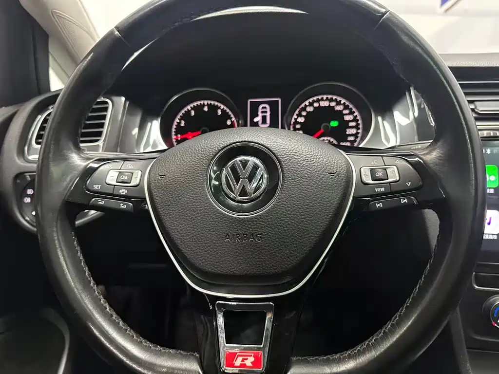 Volkswagen Golf — миниатюра 9