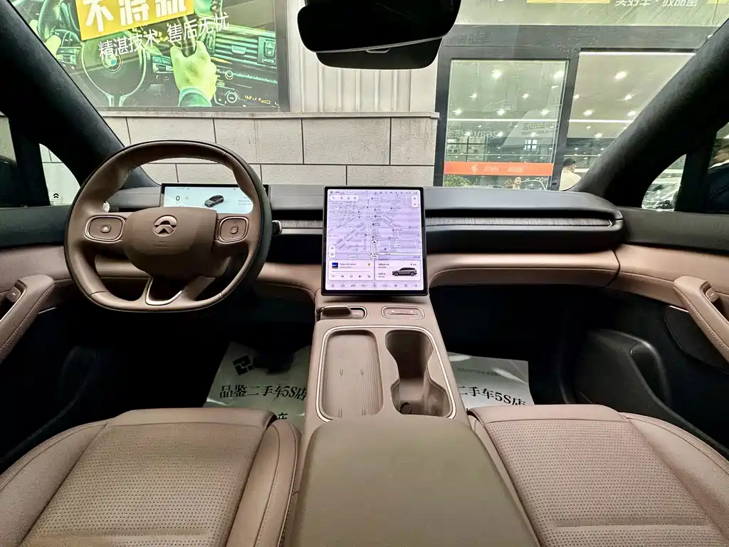 NIO ES6 — миниатюра 20