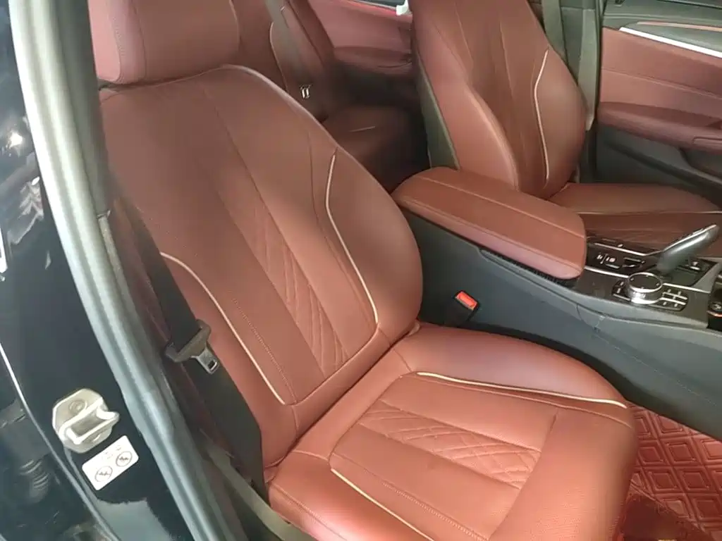 BMW 5 Series — миниатюра 25