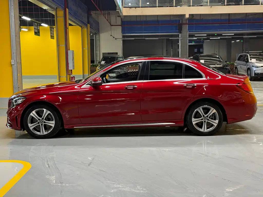 Mercedes-Benz C-Class — миниатюра 4