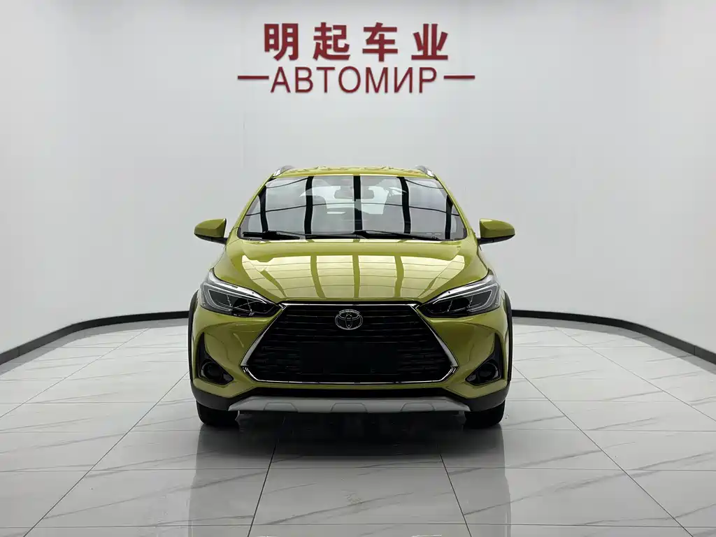 Toyota Yaris L — миниатюра 2