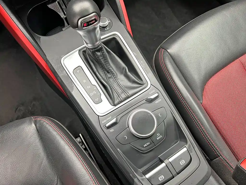 Audi Q2L — миниатюра 13