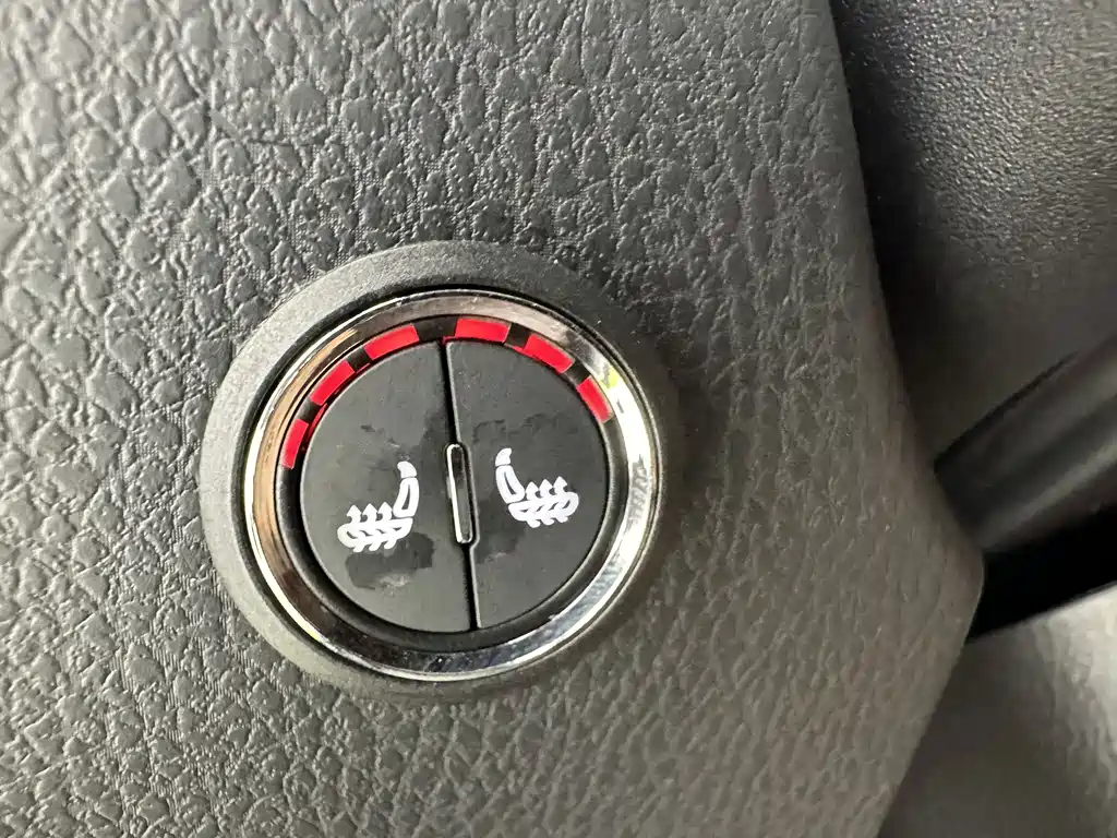 Toyota Yaris L — миниатюра 13