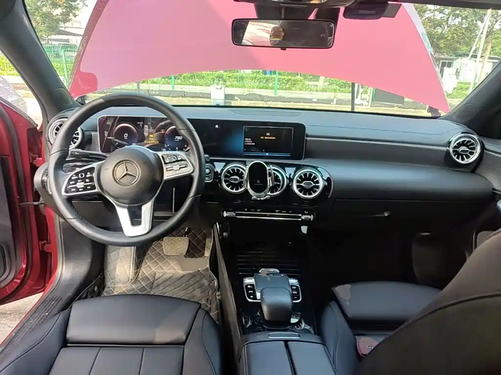 Mercedes-Benz A-Class — миниатюра 10
