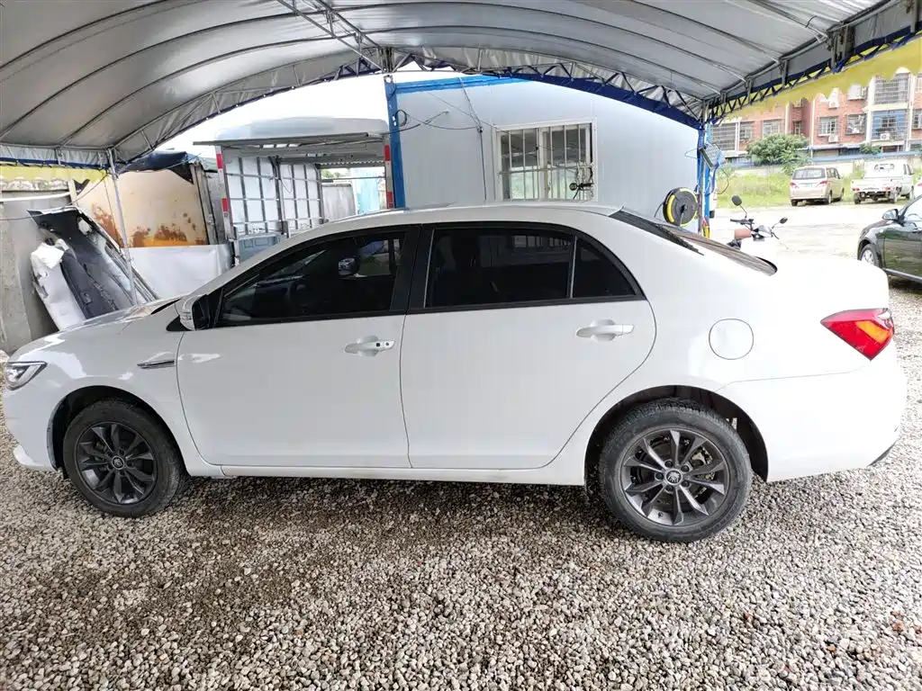 BYD QIN