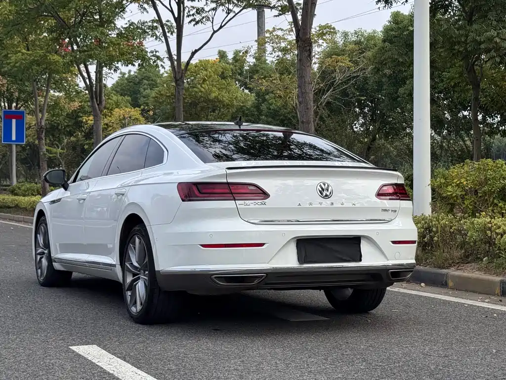 Volkswagen CC — миниатюра 10