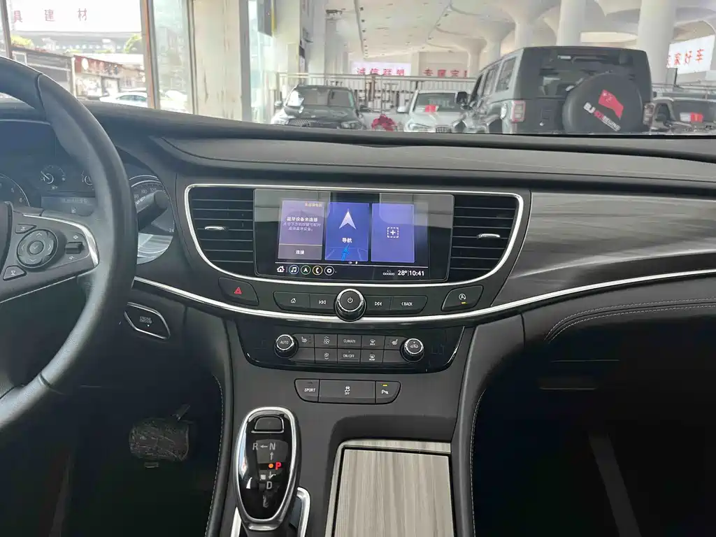 Buick LaCrosse — миниатюра 17