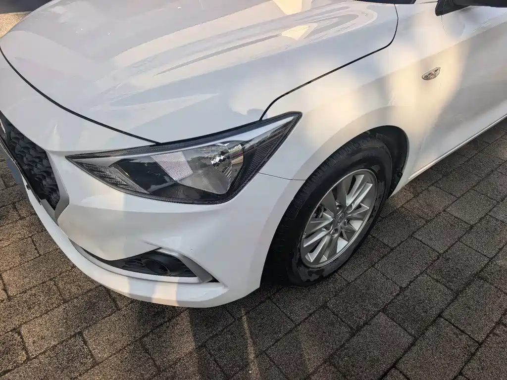 Hyundai Elantra — миниатюра 5