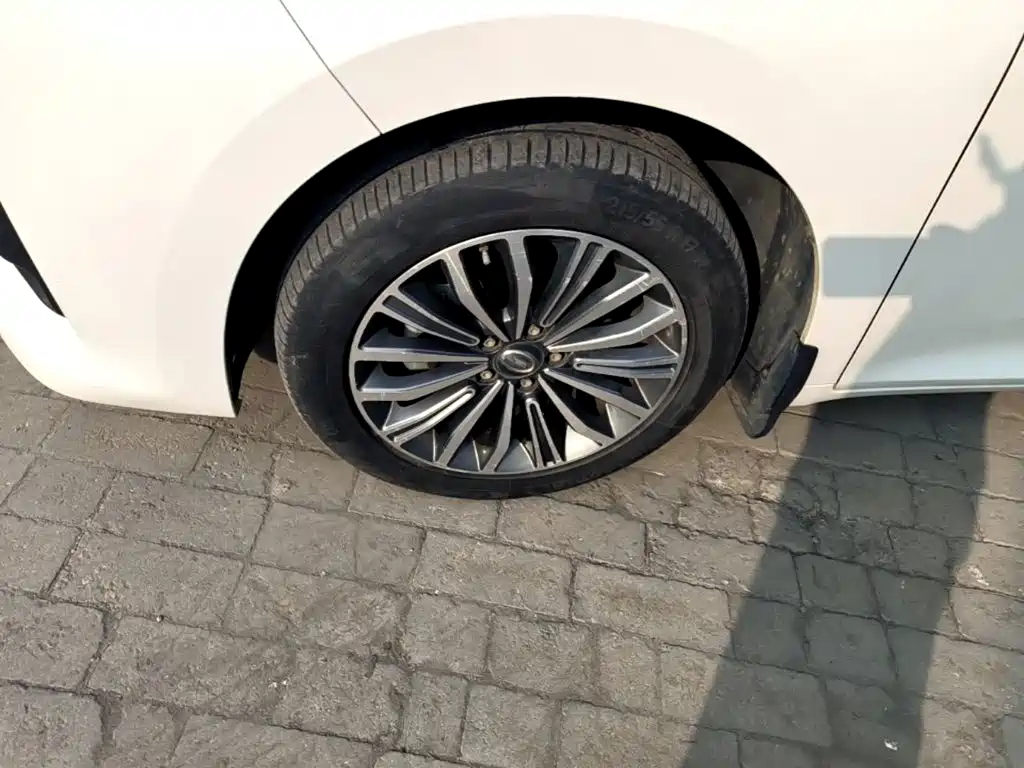 GAC Motor Trumpchi M6 — миниатюра 23
