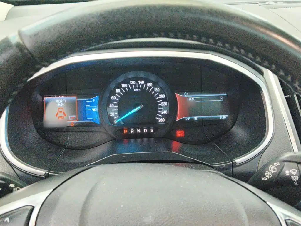 Ford Edge — миниатюра 4