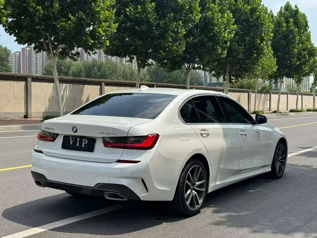 BMW 3 Series — миниатюра 4