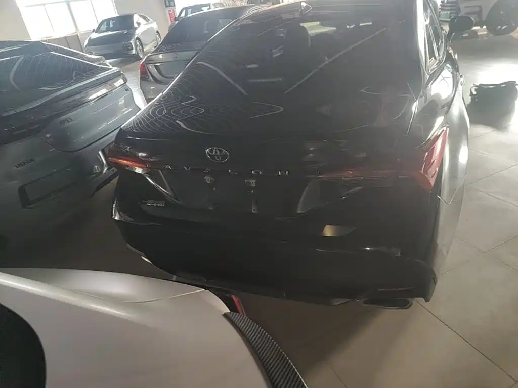 Toyota Avalon — миниатюра 6
