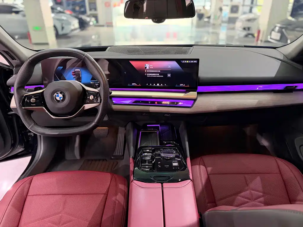 BMW 5 Series — миниатюра 10