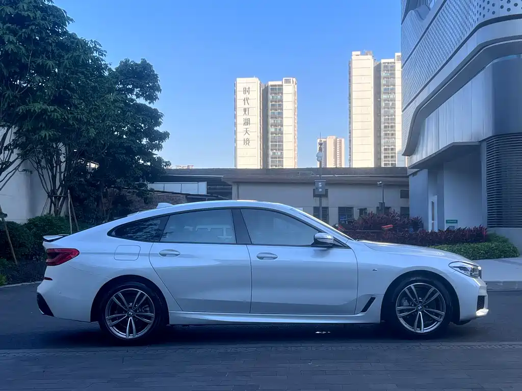 BMW 6 SERIES GT